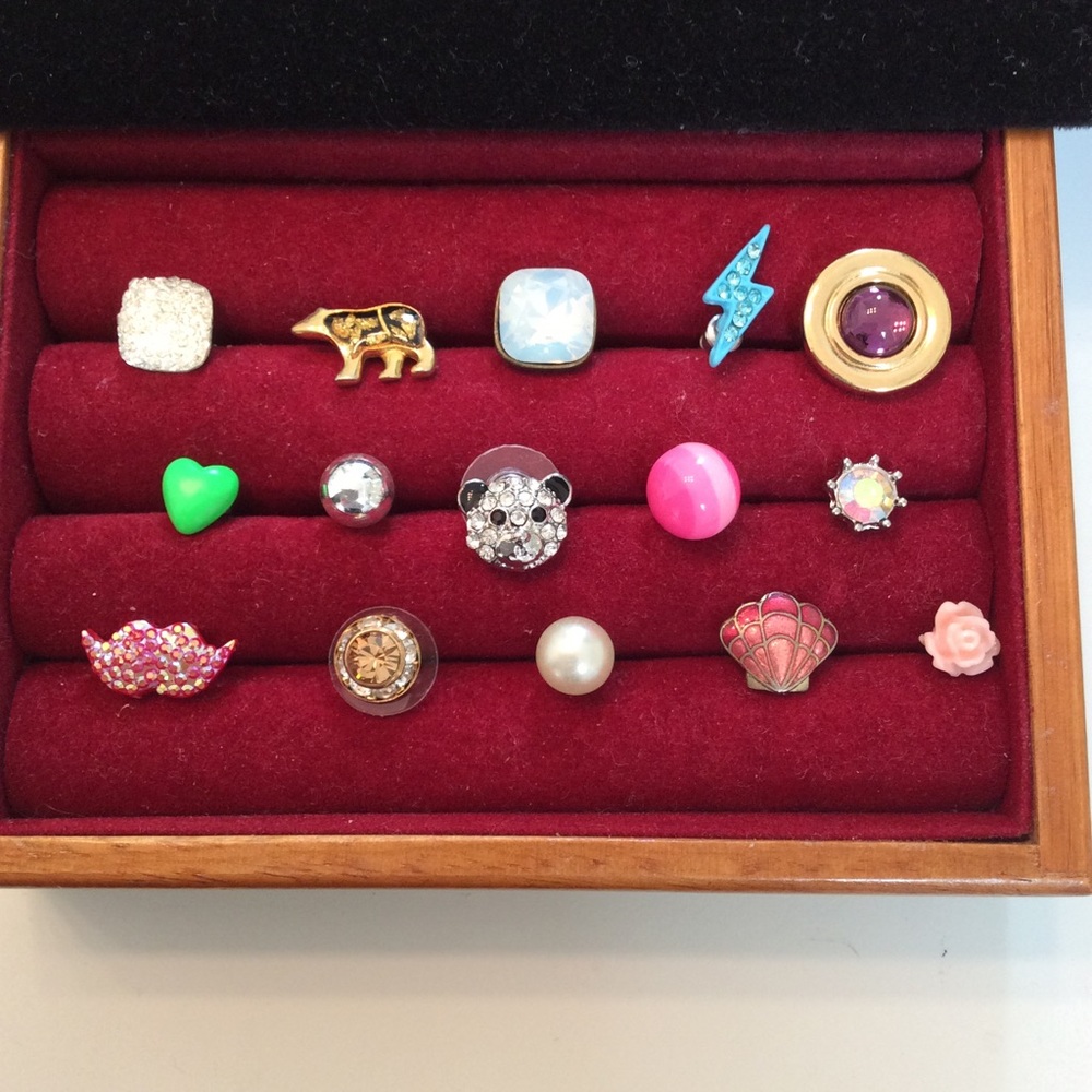 Sweet & Single 15 Fun Post Earrings Lot.